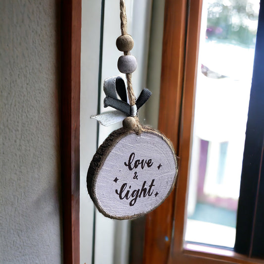 Sustainable Choices for Home Decor: Enhancing Your Space Responsibly