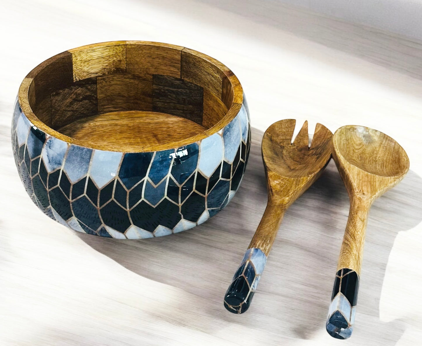 Meraki Contrast Geometric Elegance Mango Wood Salad bowl with 2 Servers