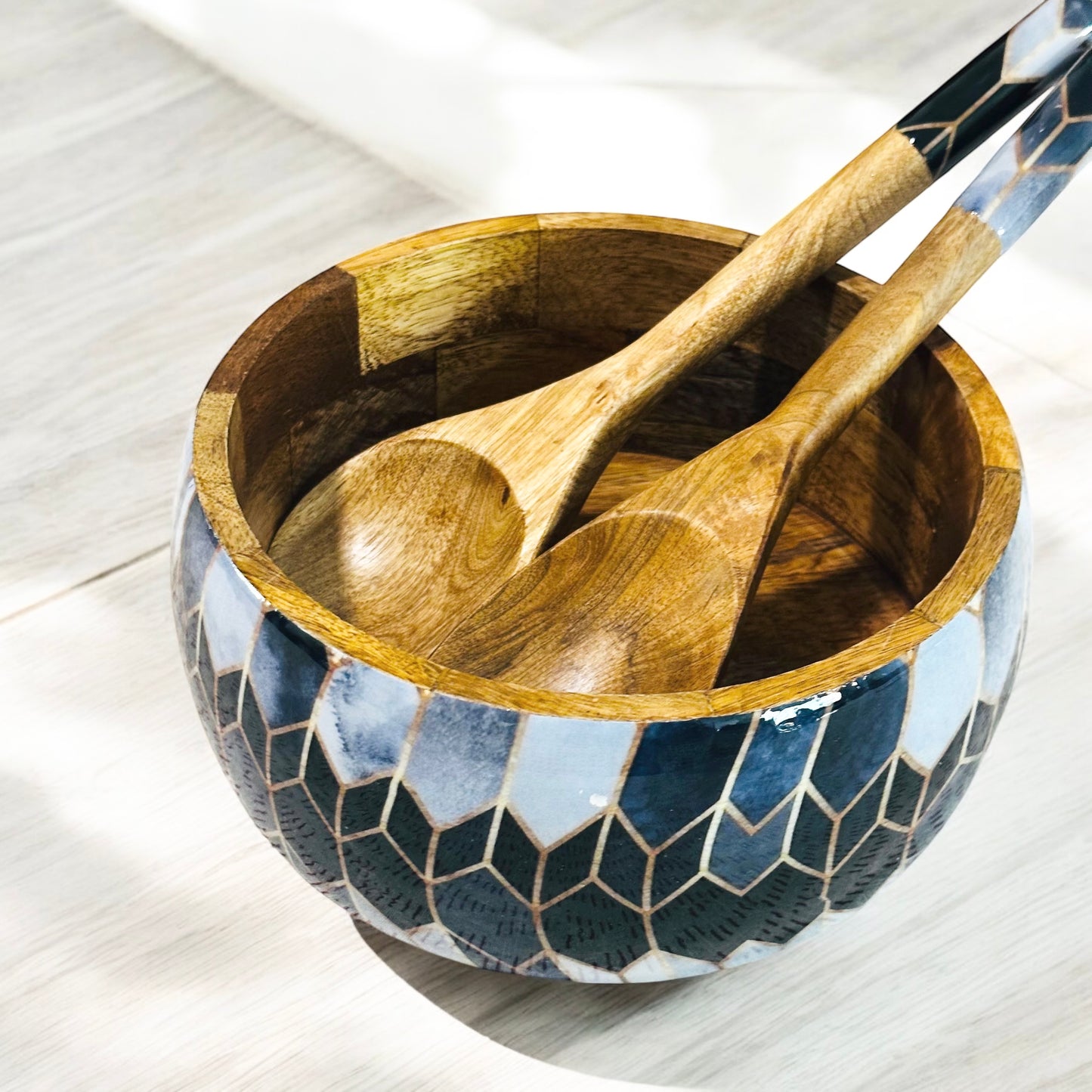 Meraki Contrast Geometric Elegance Mango Wood Salad bowl with 2 Servers