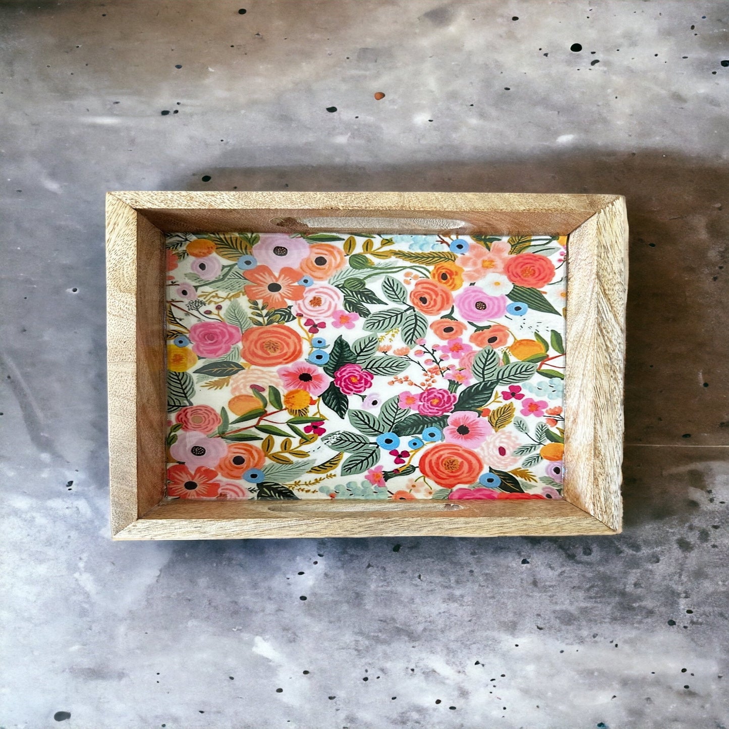 Botanical Bliss Wooden Tray - single