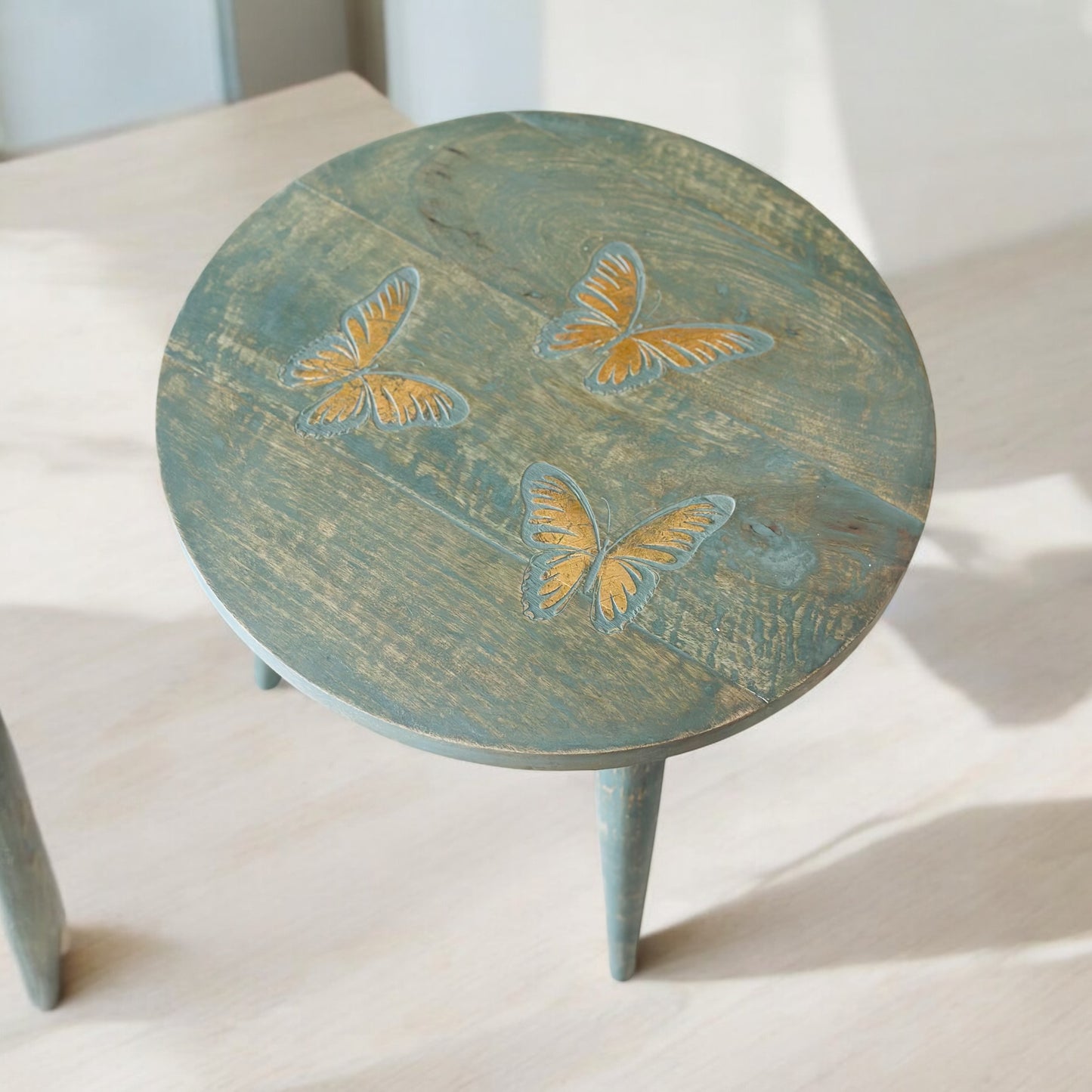 The Golden Flutter Antique Mango Wood Table with Detachable Legs