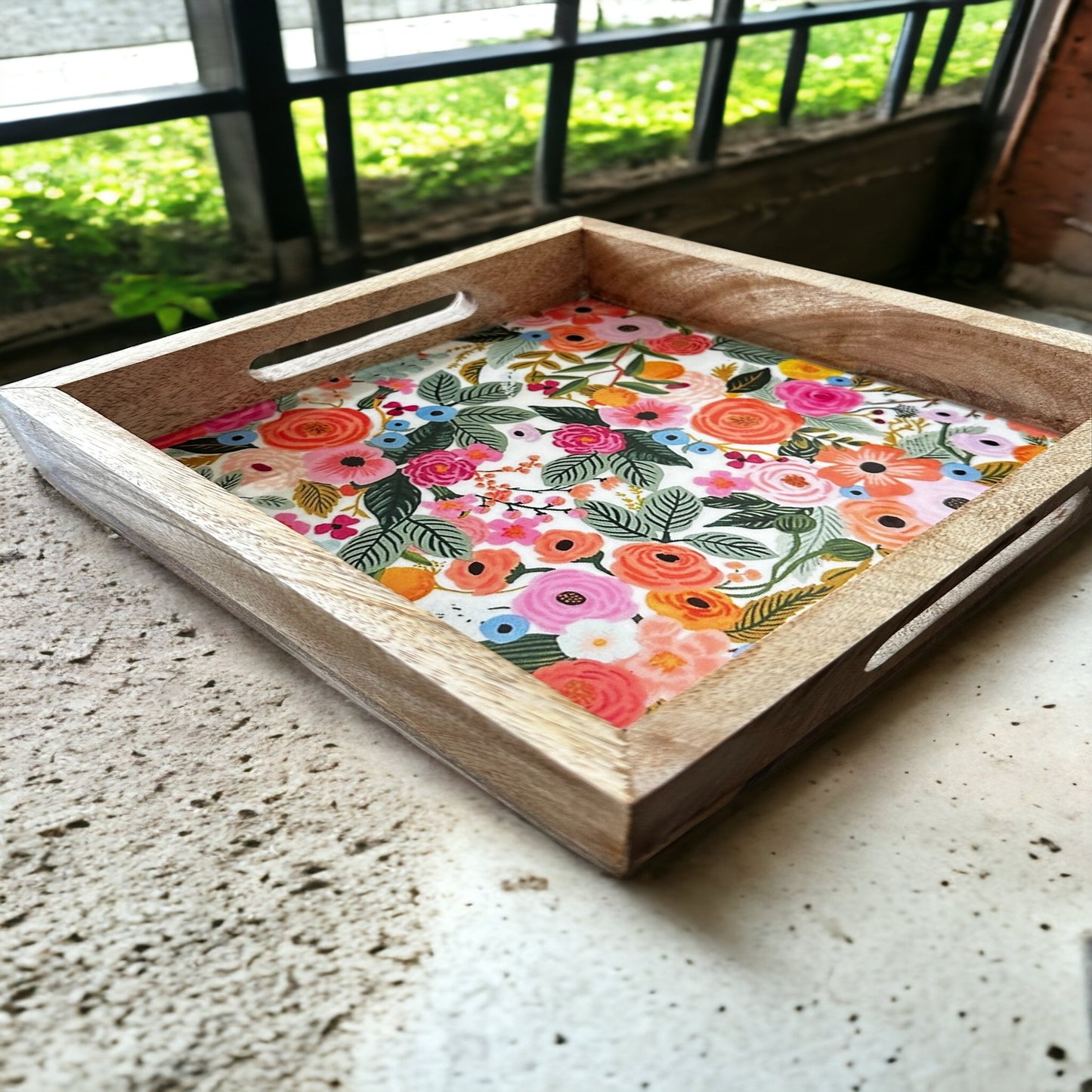 Botanical Bliss Wooden Tray - single