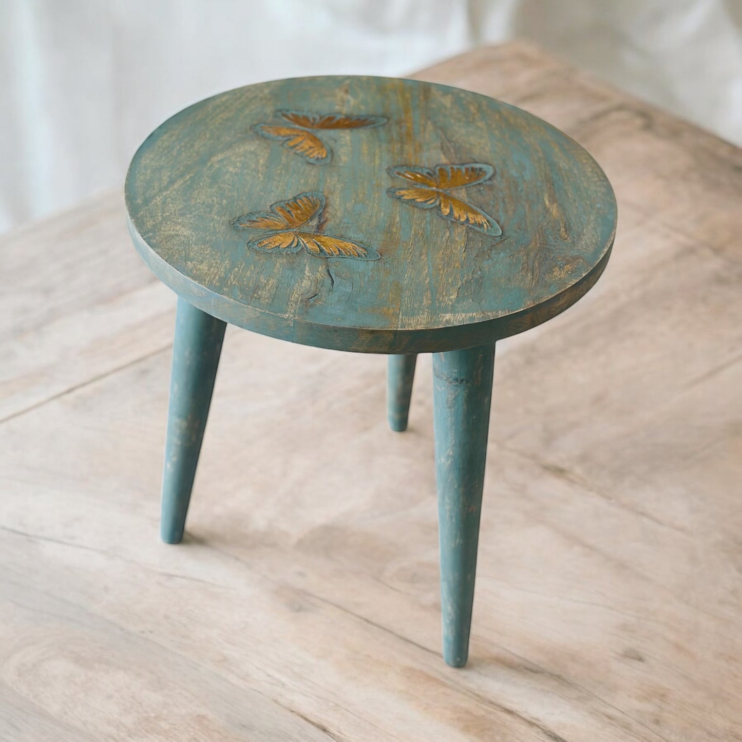 The Golden Flutter Antique Mango Wood Table with Detachable Legs