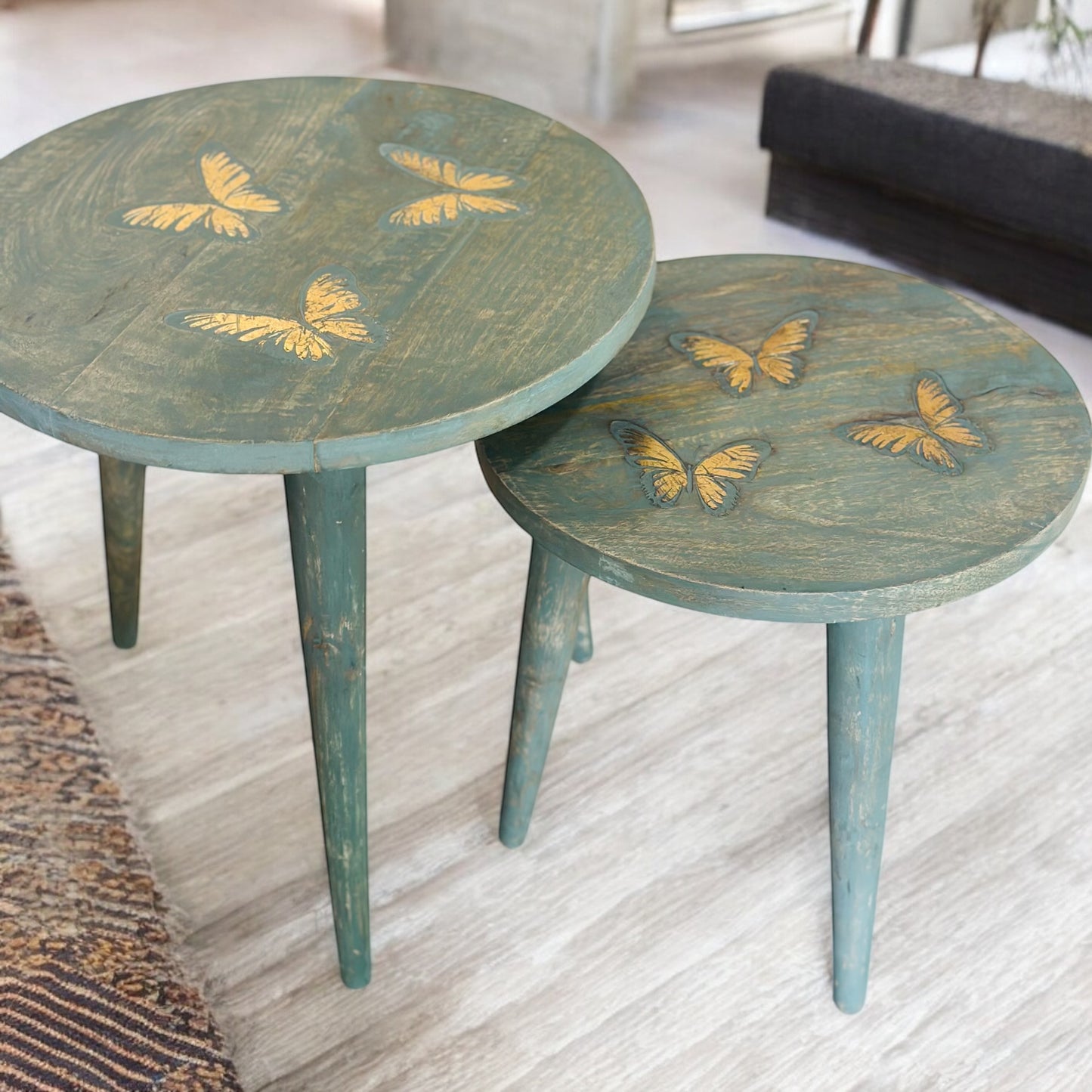 The Golden Flutter Antique Mango Wood Table with Detachable Legs
