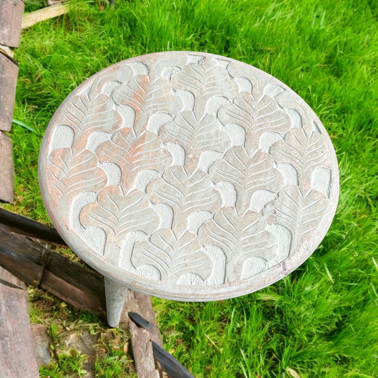 Antique Carved Mist Mango Wood Table with Detachable Legs