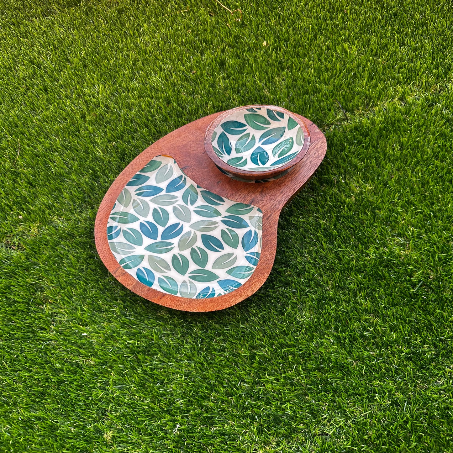 Meraki chip and dip platter