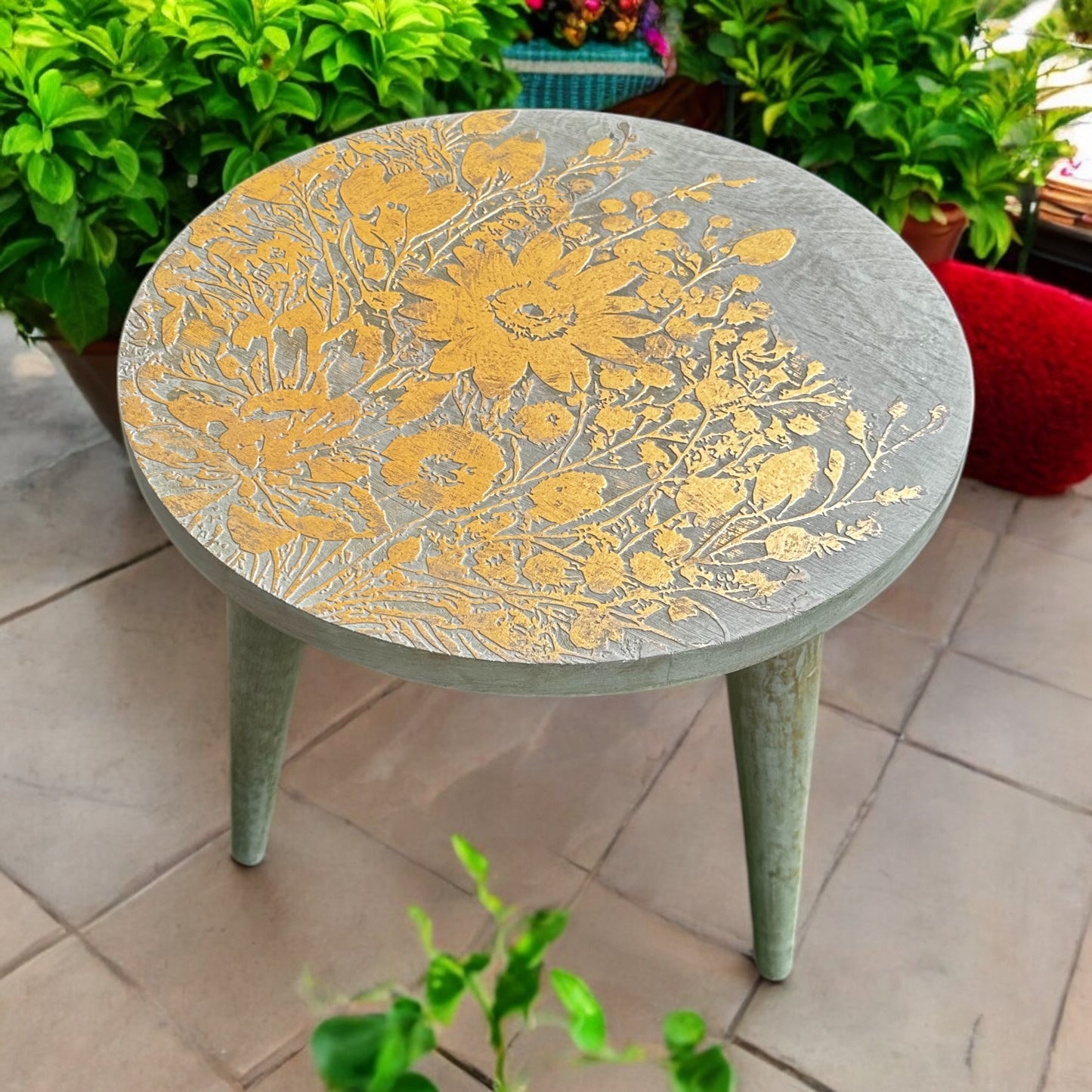 Sage Luxe Antique Mango Wood Table with Detachable Legs
