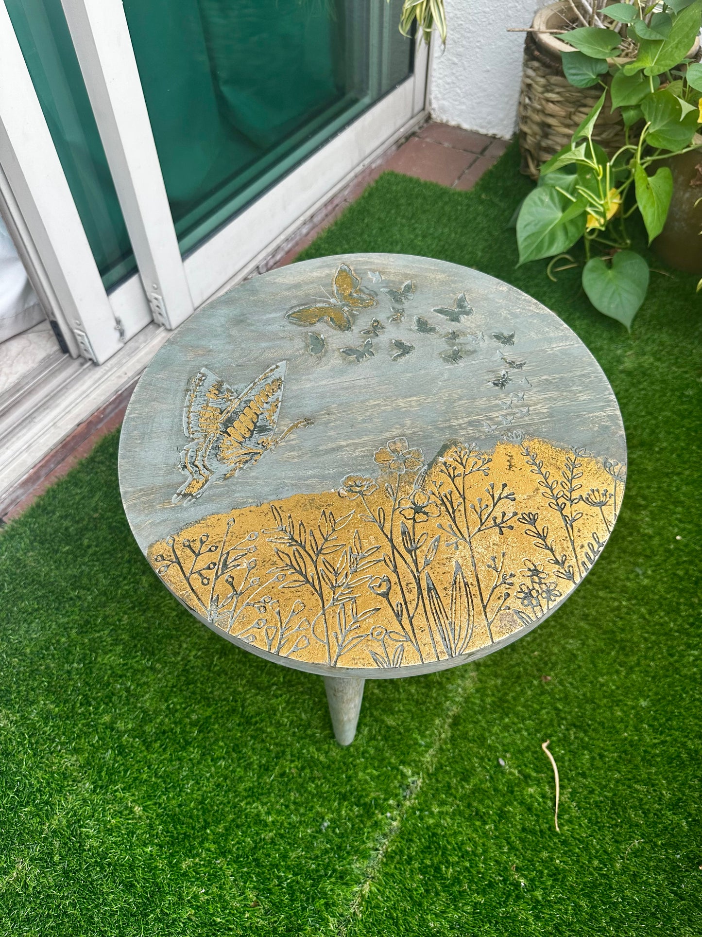 Antique Verdigris Gold Mango Wood Table with Detachable Legs