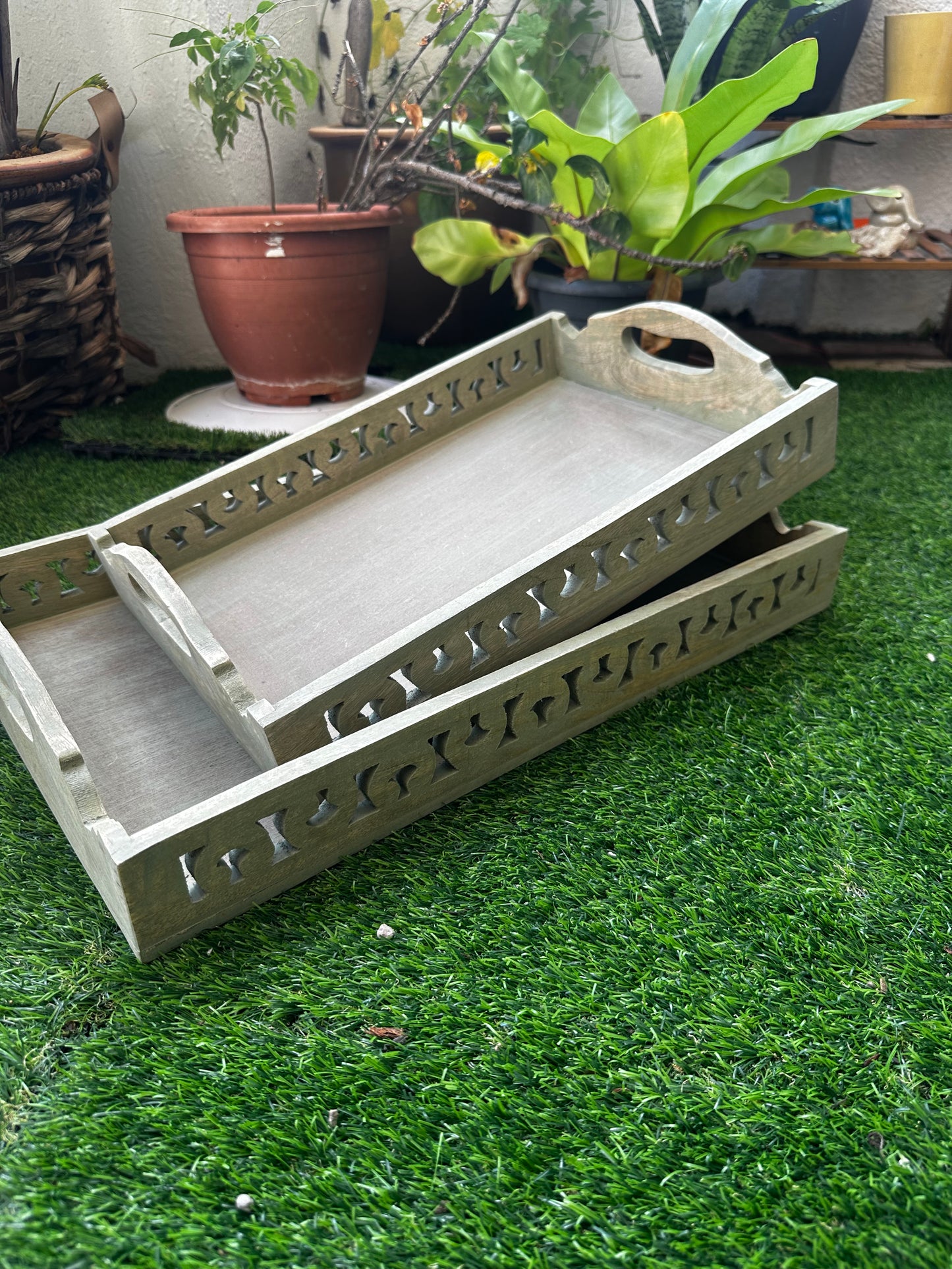 Carvaverde Washed Green Mango Wood Antique Rectangular Tray