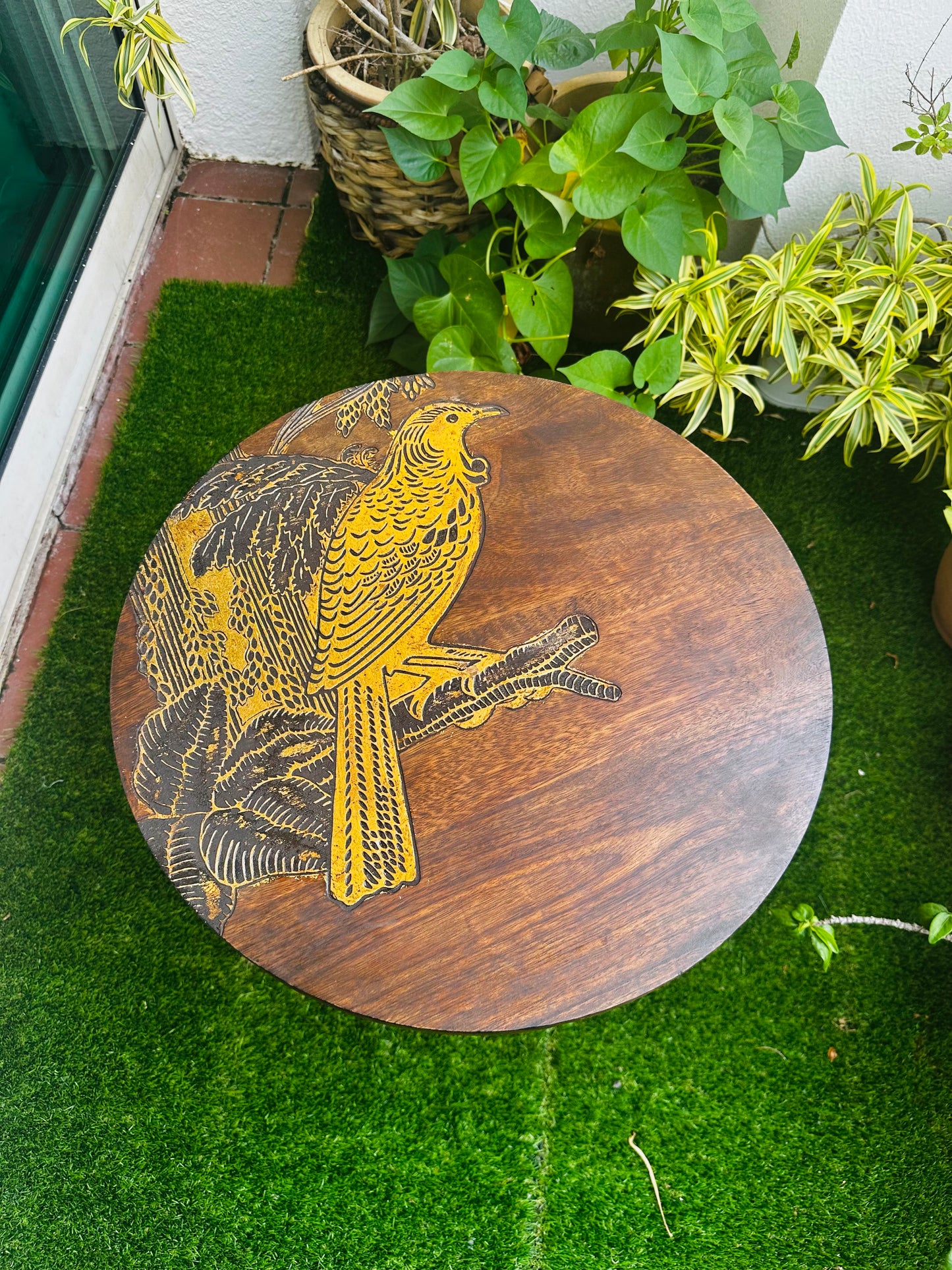 Aurora Eagle Mango Wood Table with Detachable Legs