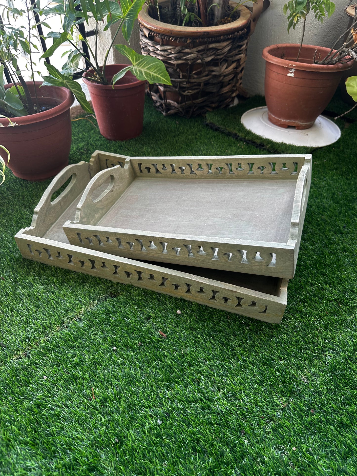 Carvaverde Washed Green Mango Wood Antique Rectangular Tray