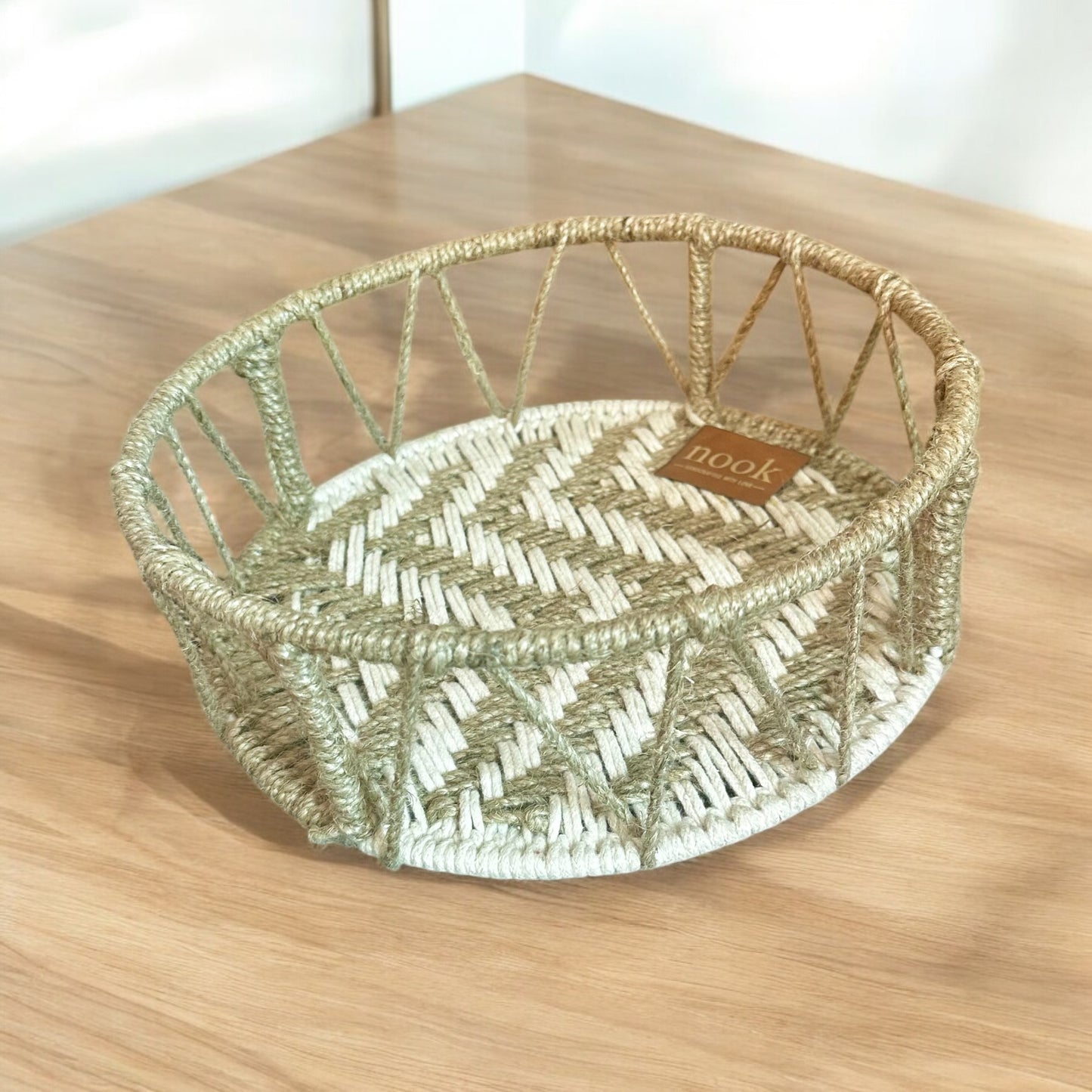 Jute Harmony Eco Chic White Natural Colour Round Tray - single